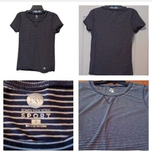 💙🌺Blue Striped TShirt